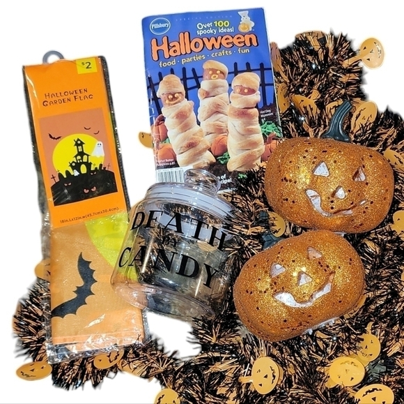 Halloween Decor bundle Pumpkins, garland, garden flag, Vintage Pillsbury book - Picture 3 of 9